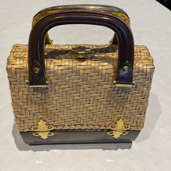 Crown Lewis Vintage basket weave purse lacquered straw bucket with gold hardware - Picture 1 of 11